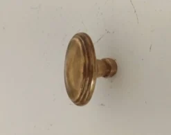 Poignée de porte ancienne en laiton massif doré