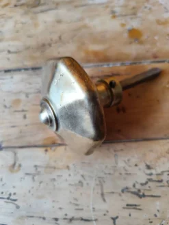 Poignée de porte octogonale en laiton style Louis Philippe-Restauration