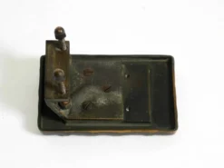 Poignée de poussée brutaliste en bronze par Alpan, Allemagne années 1970