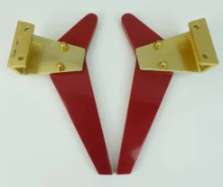 Poignées de porte streamline des années 1950, poignées à pousser en bakélite rouge et en aluminium.