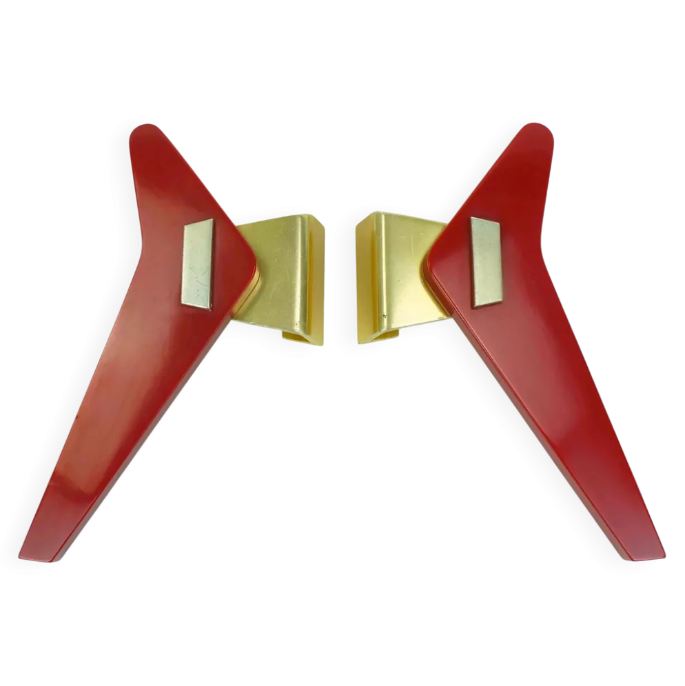 Poignées de porte streamline des années 1950, poignées à pousser en bakélite rouge et en aluminium.