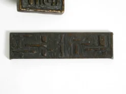 3 poignées de tirage en béton brut, années 1970