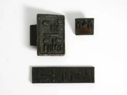 3 poignées de tirage en béton brut, années 1970