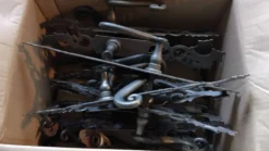 Poignets de porte anciens