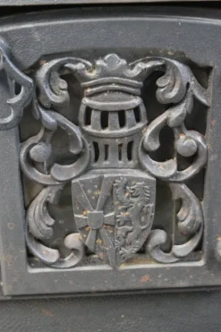 Poêle.