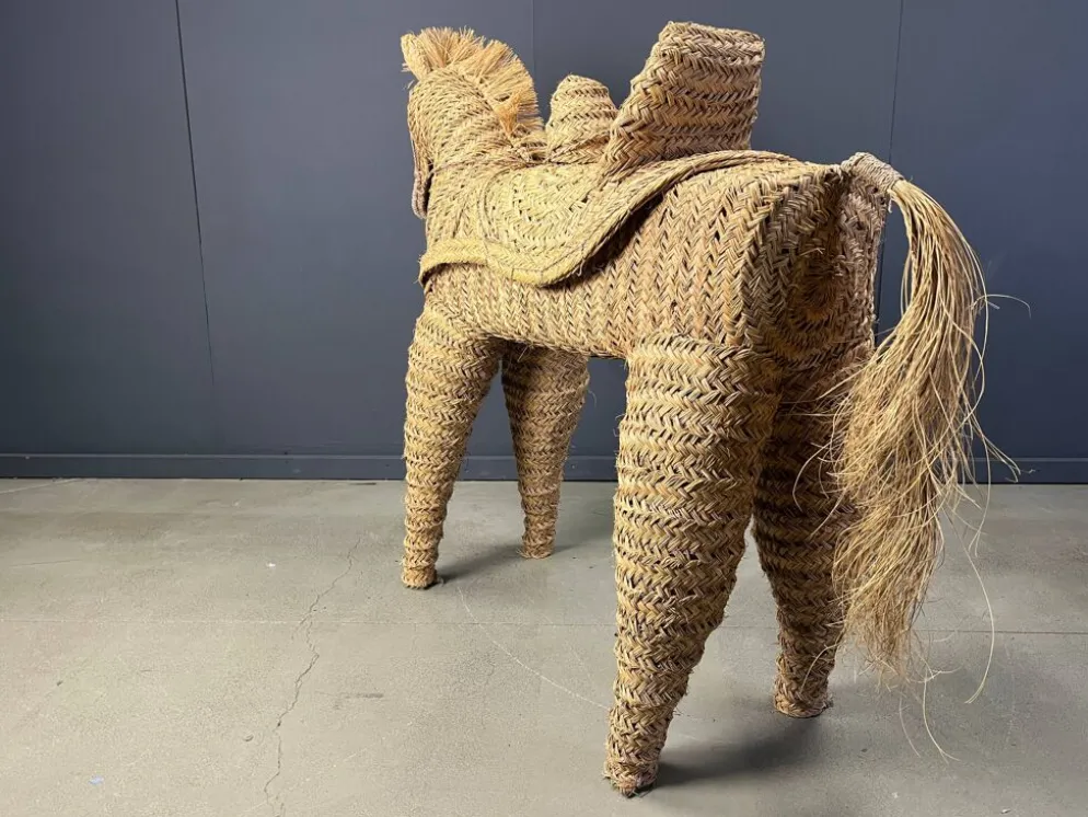 Poney/cheval en paille espagnole vintage à taille réelle, années 1960.
