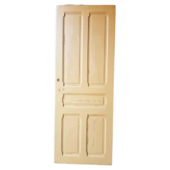 Porte ancienne en bois