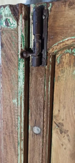 Porte ancienne en bois