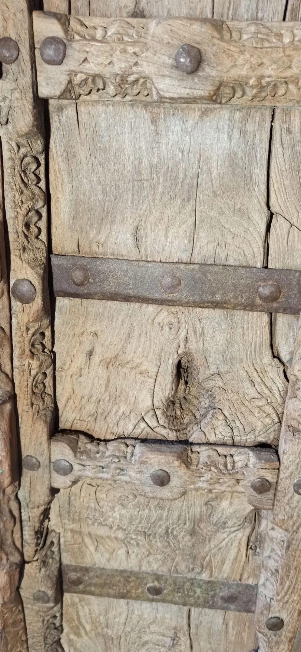 Porte ancienne en bois