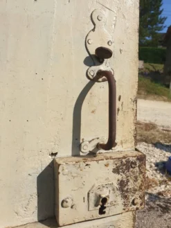 Porte de cave, grange ou grenier avec traverses traditionnelles en sifflet - début XXème