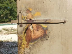 Porte de cave, grange ou grenier avec traverses traditionnelles en sifflet - début XXème