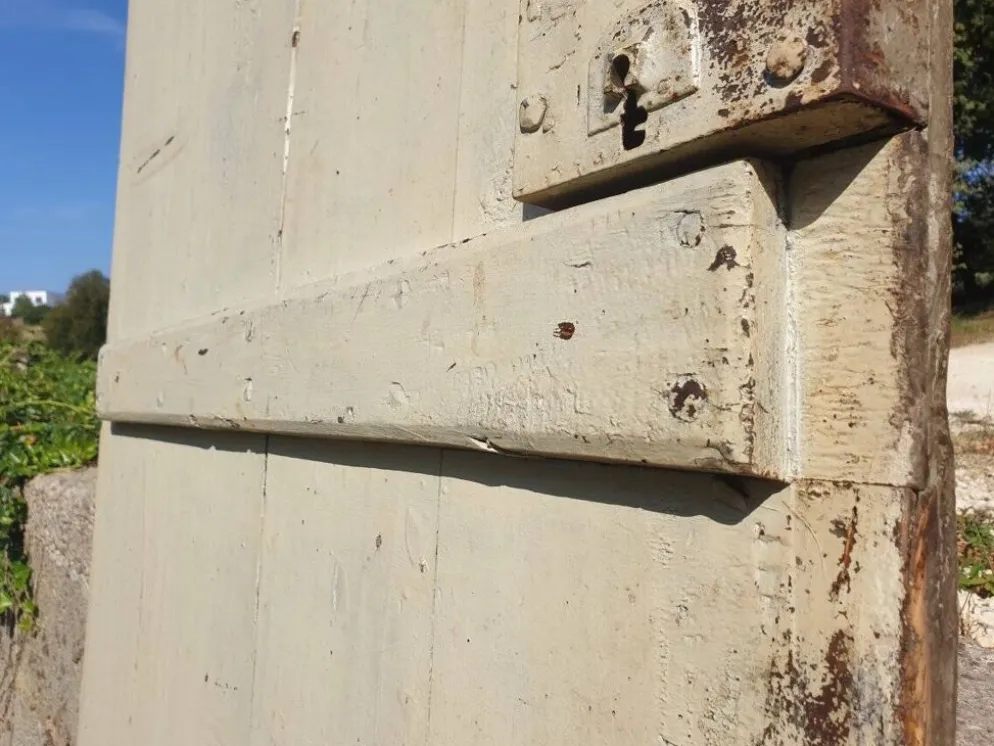 Porte de cave, grange ou grenier avec traverses traditionnelles en sifflet - début XXème