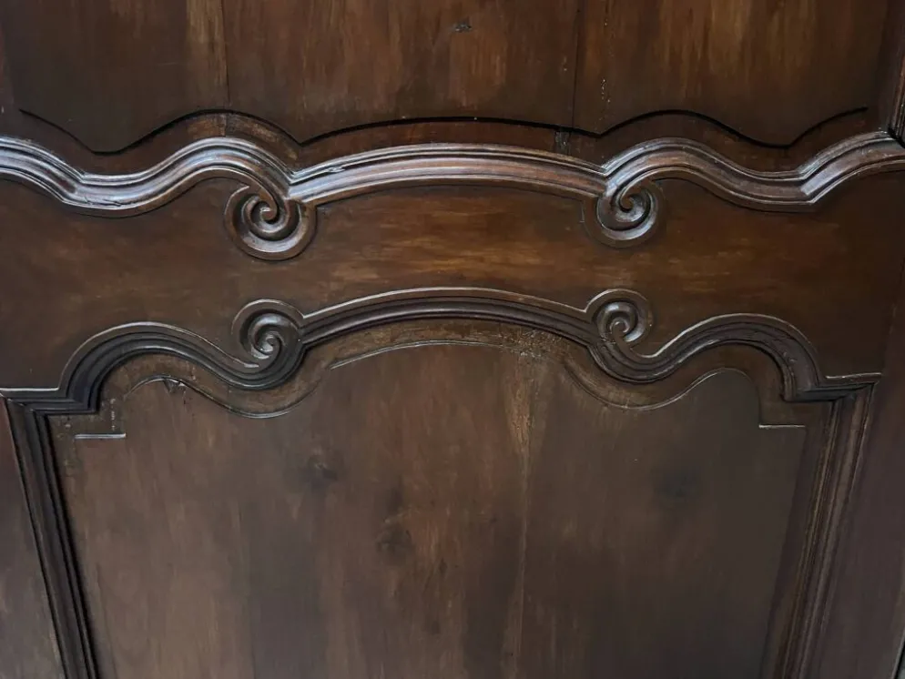 Porte de placard en merisier massif XVIII siècle
