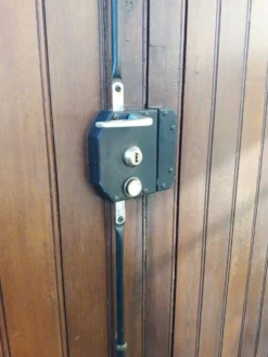 Porte double d’entrée 227x142,2cm chêne serrure multipoints et son cadre