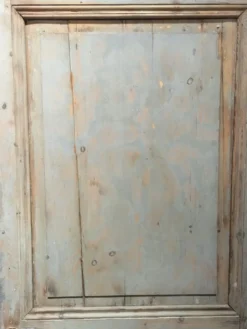 Porte en pin décapée