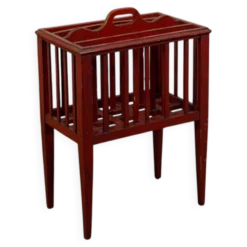 Porte journaux en bois, patine rouge, Angleterre vers 1900