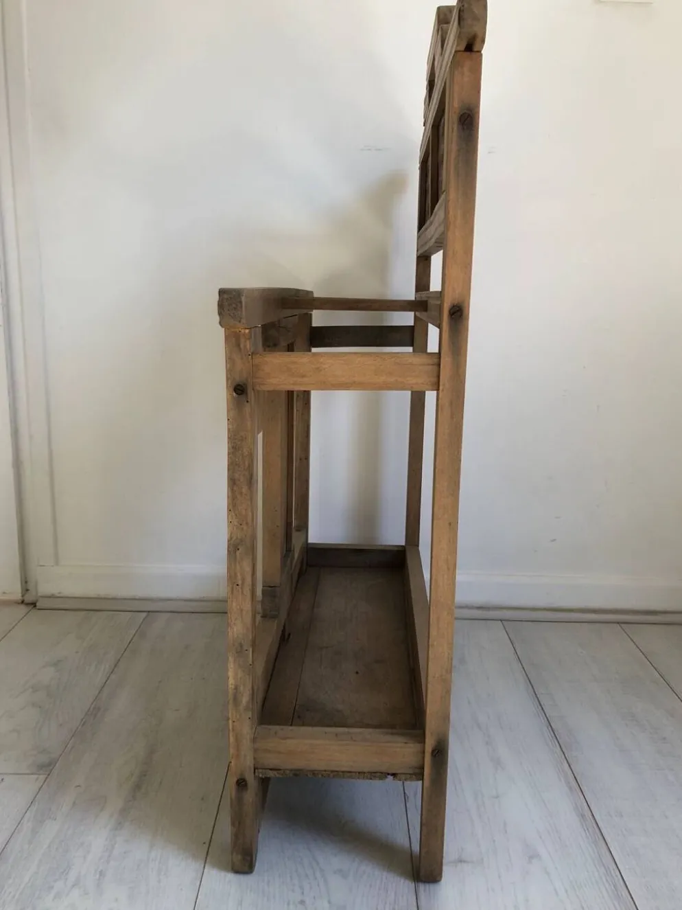 Porte parapluie ancien en bois