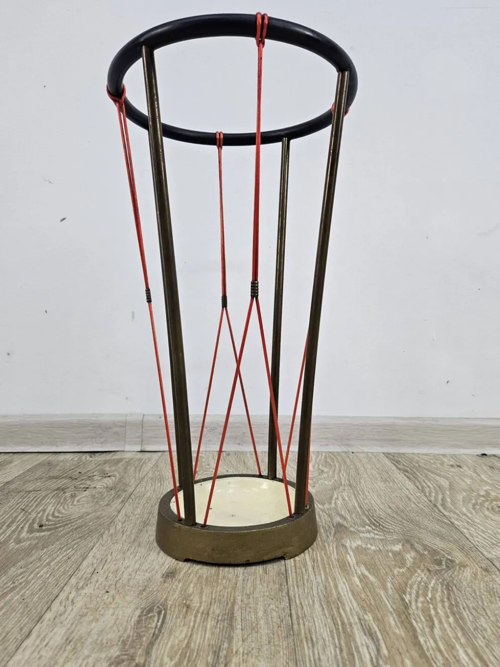 Porte-parapluie, années 1950.