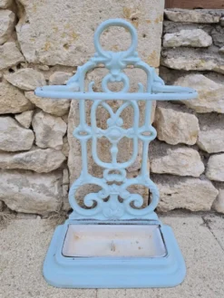 Porte-parapluie Art nouveau en fonte – Deville, Pailliette & Cie, Char