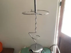 Porte parapluie design en métal chromé et bois
