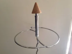 Porte parapluie design en métal chromé et bois