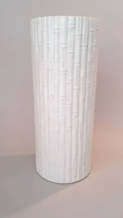 Porte-parapluie en céramique blanche, Italie circa 1970.