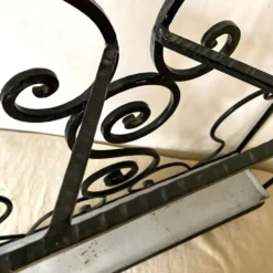 Porte parapluie en fer forgé