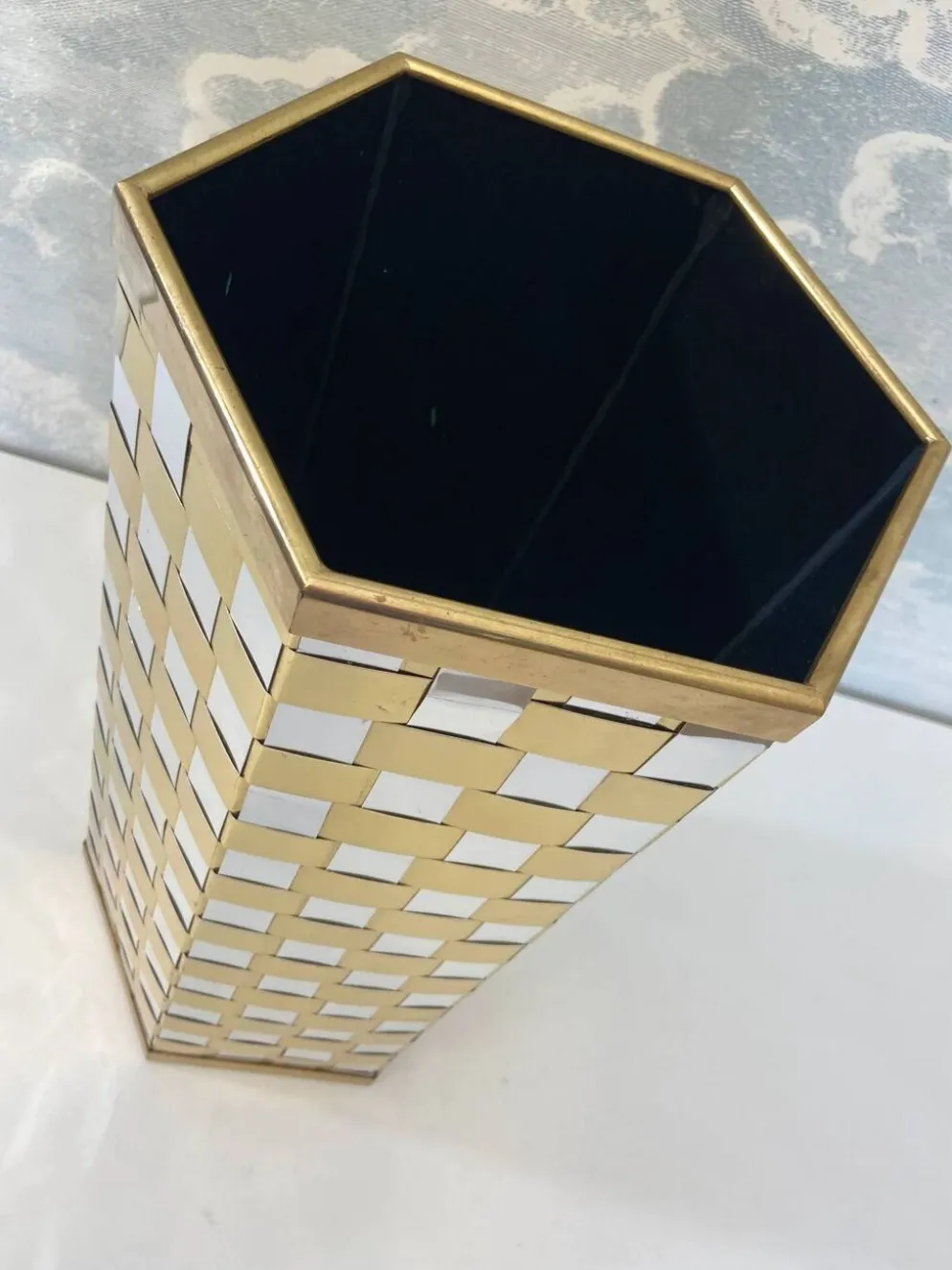 Porte-parapluie hexagonal bicolore italien style Willy Rizzo années 70