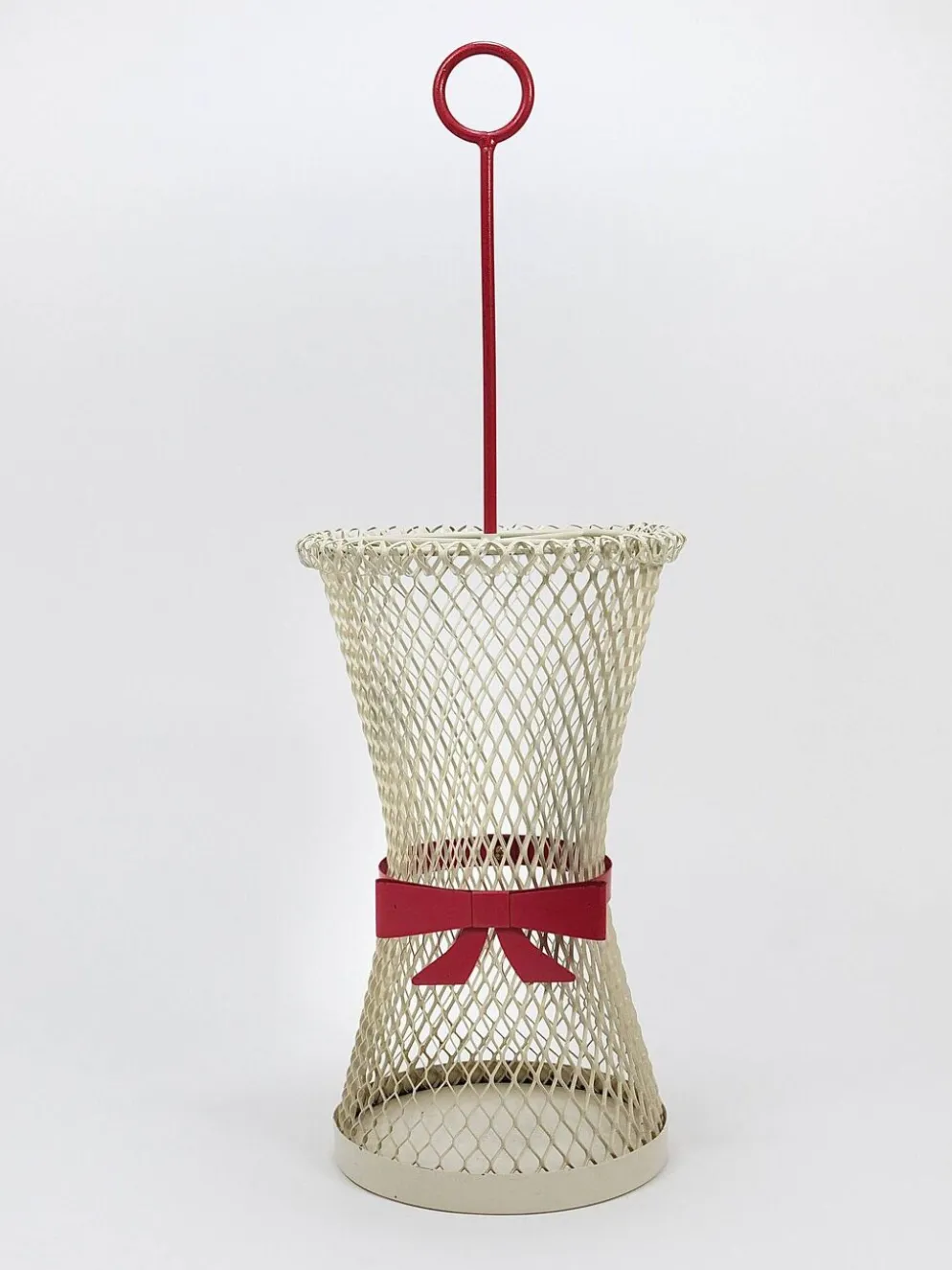 Porte-parapluie à nœud papillon style Mathieu Matégot, milieu du siècle, métal, France, années 1950