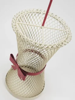 Porte-parapluie à nœud papillon style Mathieu Matégot, milieu du siècle, métal, France, années 1950