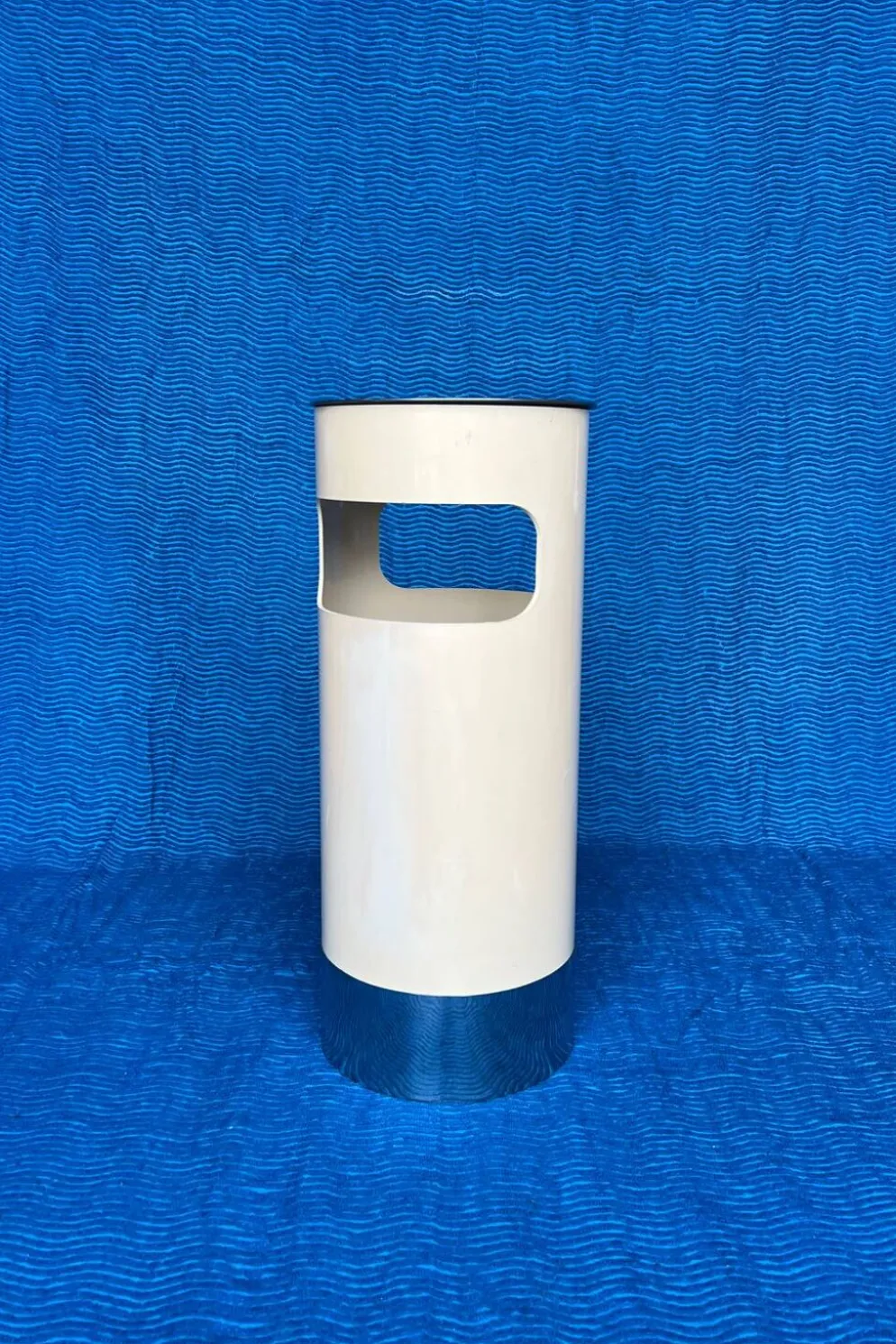 Porte-parapluies/cendrier/vide-poches/corbeille a papier/mobilier d’en