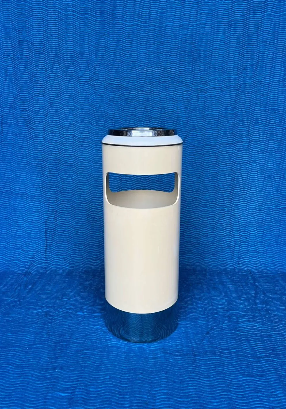 Porte-parapluies/cendrier/vide-poches/corbeille a papier/mobilier d’en