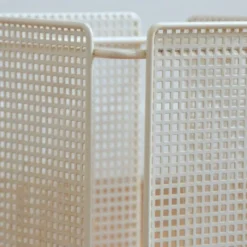 Porte-parapluies moderniste en métal perforé années 60 / 70