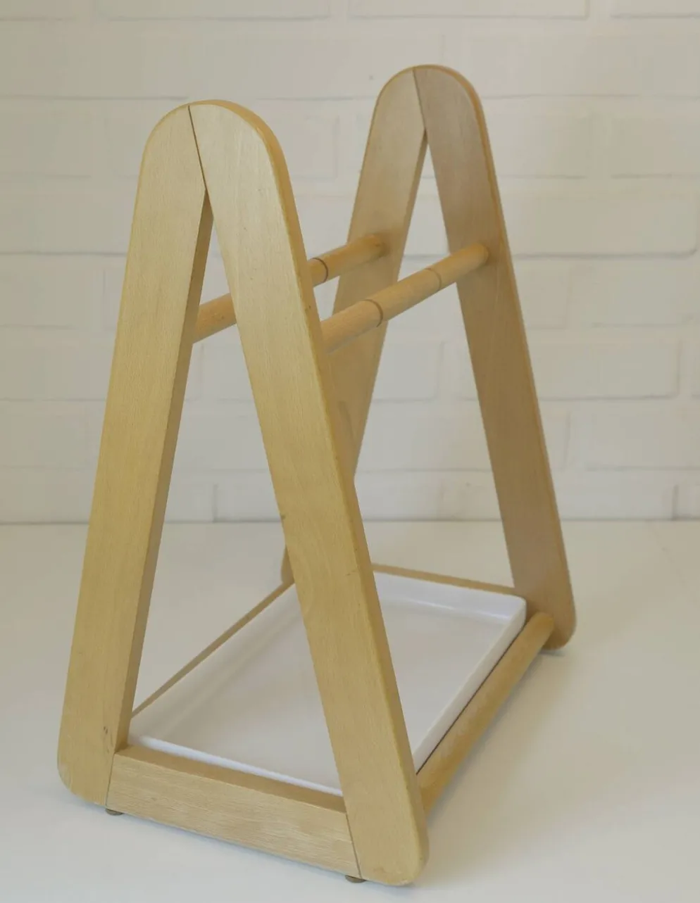 Porte-parapluie vintage de style scandinave, support en bois moderne du milieu du siècle