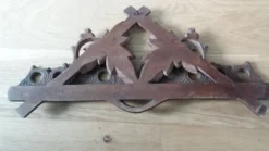 Porte pipes en bois sculpté