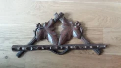 Porte pipes en bois sculpté