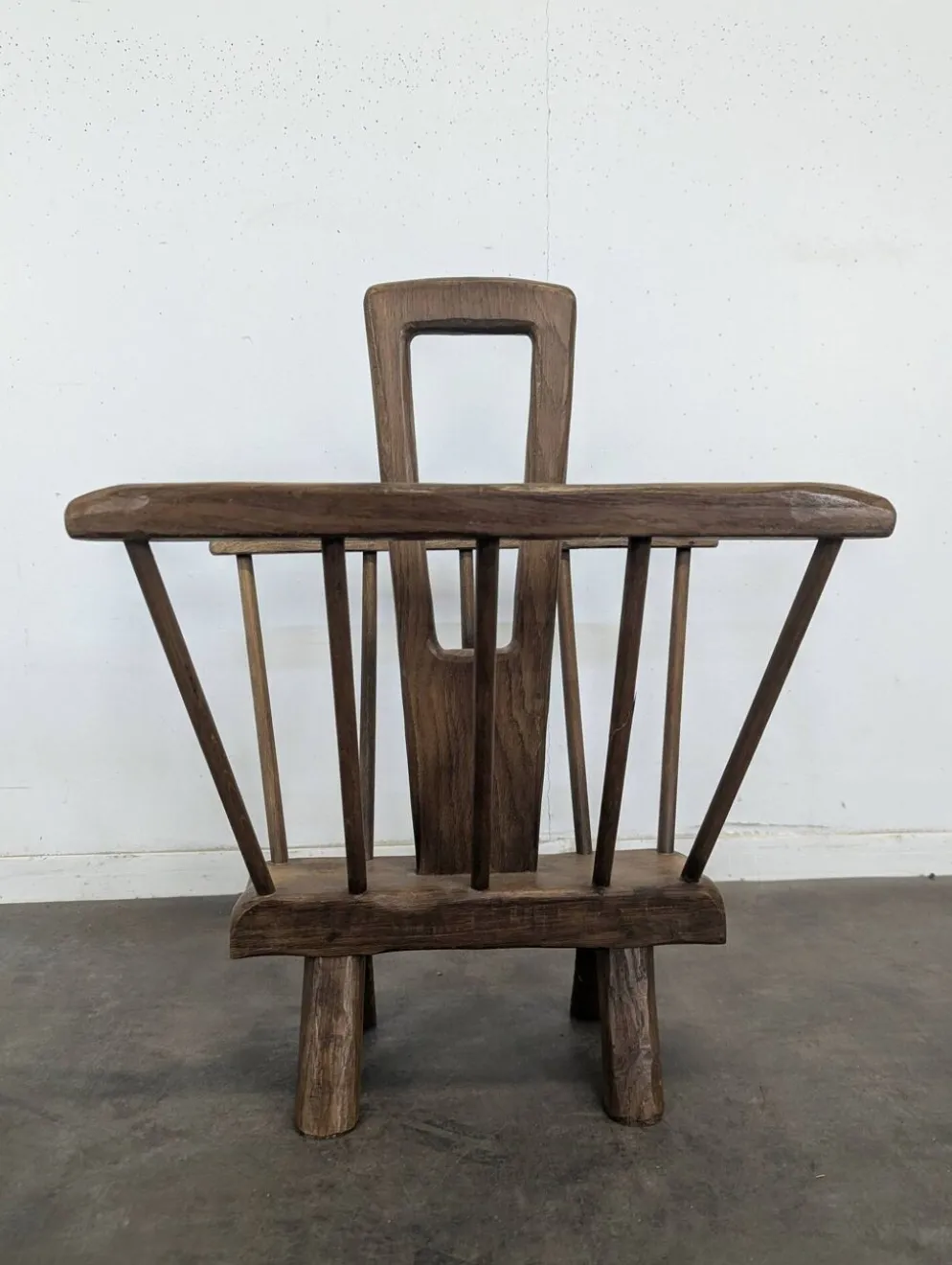 Porte revue brutaliste