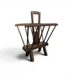 Porte revue brutaliste
