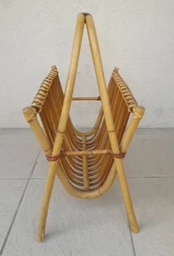 Porte-revue en rotin