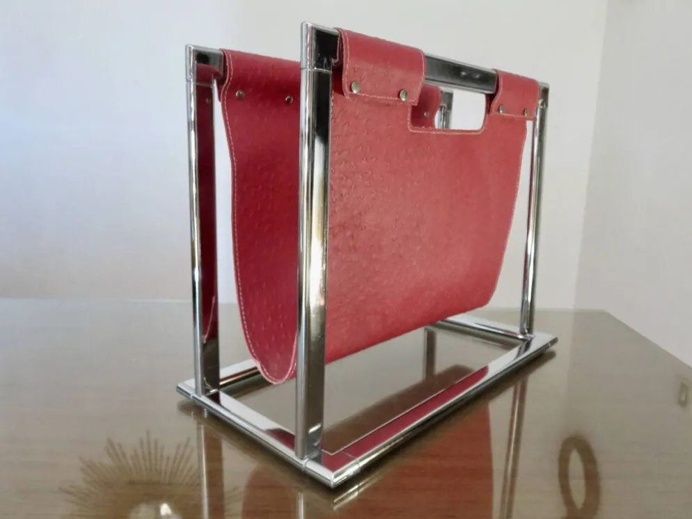 Porte revue métal chromé et simili cuir, Skaï , aspect pécari, 1970