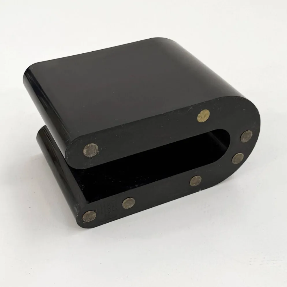 Porte-revue noir par Rodolfo Bonetto pour Bilumen, 1970