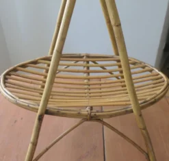Porte-revues artisanal en bambou du milieu du siècle, années 1960