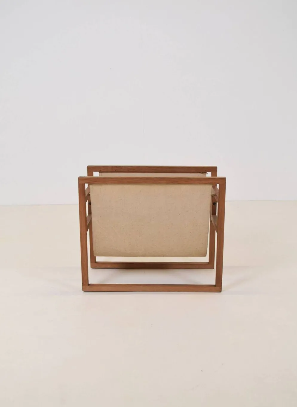 Porte-revues danois par Henning Wind-Hansen pour Sika Mobler, années 1960.