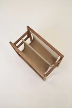 Porte-revues danois par Henning Wind-Hansen pour Sika Mobler, années 1960.