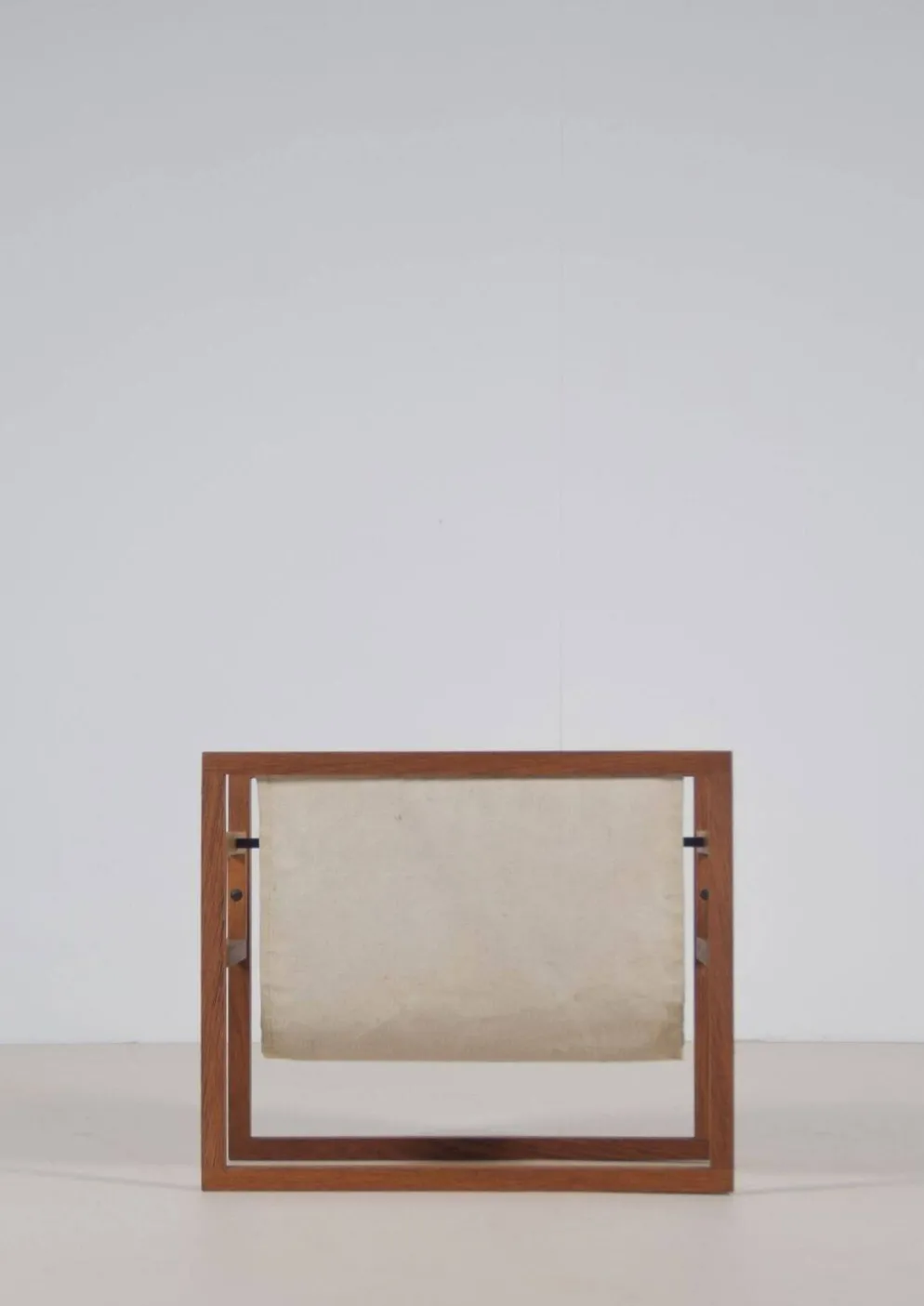 Porte-revues danois par Henning Wind-Hansen pour Sika Mobler, années 1960.