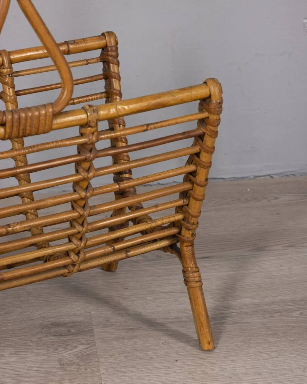 Porte-revues en bambou au design italien vintage des années 1960