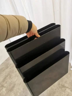 Porte-revues en plastique ABS noir Giotto Stoppino pour Kartell - Italie des années 1970