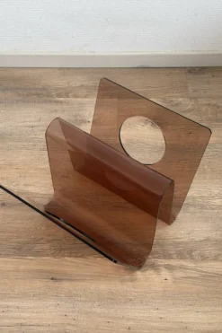 Porte-revues en Plexiglas fumé Michel Dumas