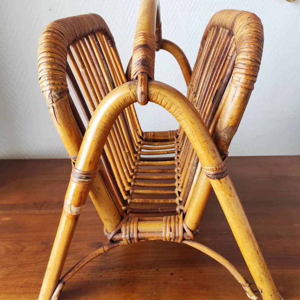 Porte-revues en rotin vintage 50-60