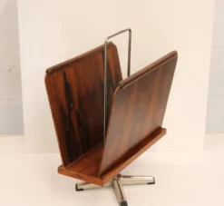 Porte-revues en teck par VAD trevarefabrikk, Norvège, années 1960.